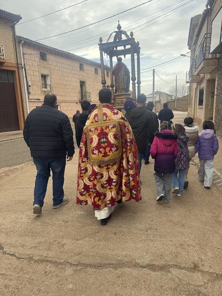 Procesión religiosa en la calle